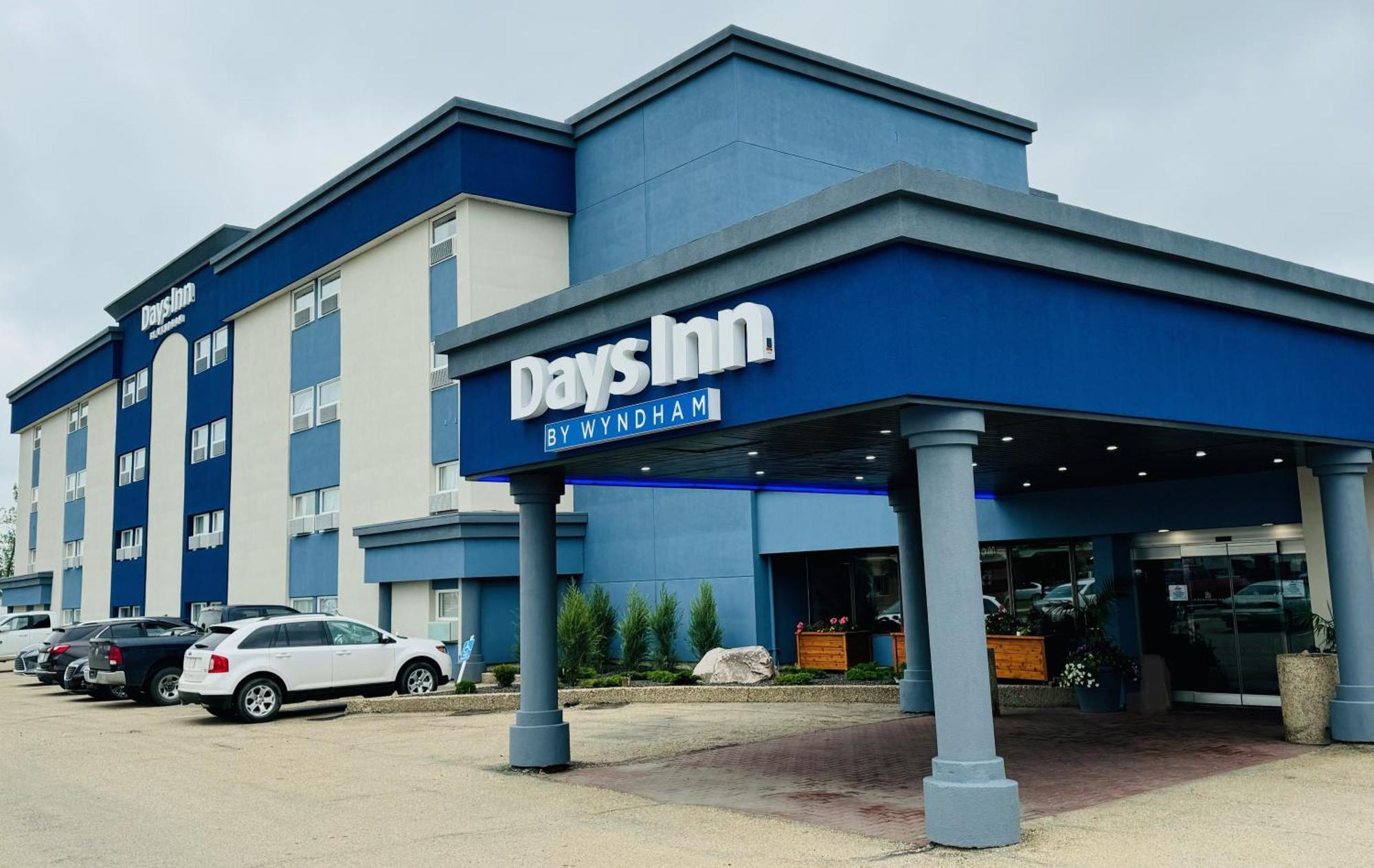 Days Inn & Conference Centre By Wyndham Camrose Norsemen Εξωτερικό φωτογραφία