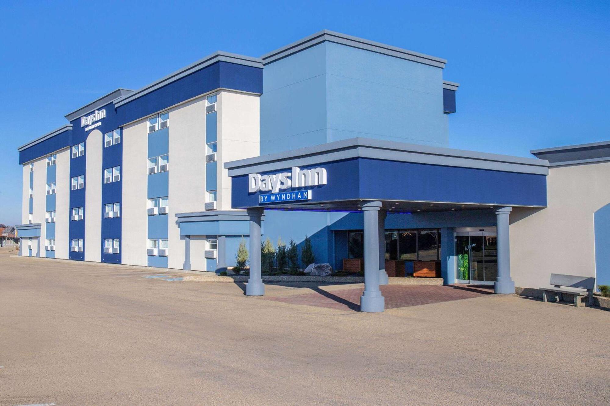 Days Inn & Conference Centre By Wyndham Camrose Norsemen Εξωτερικό φωτογραφία