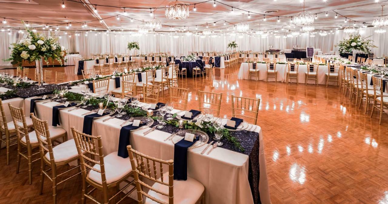Days Inn & Conference Centre By Wyndham Camrose Norsemen Εξωτερικό φωτογραφία
